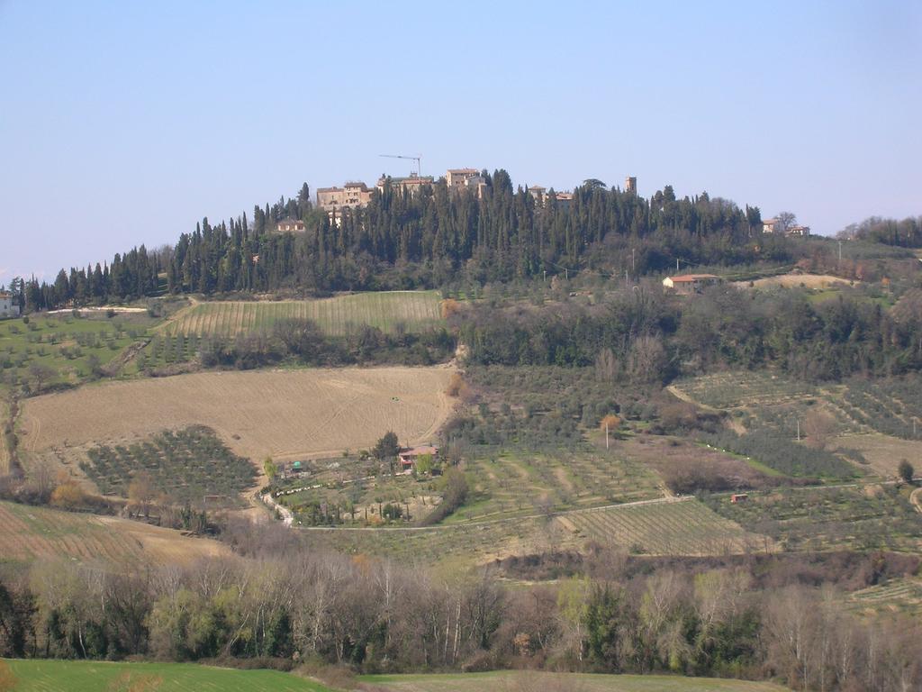 Podere Ghiole Монтеспертоли Стая снимка